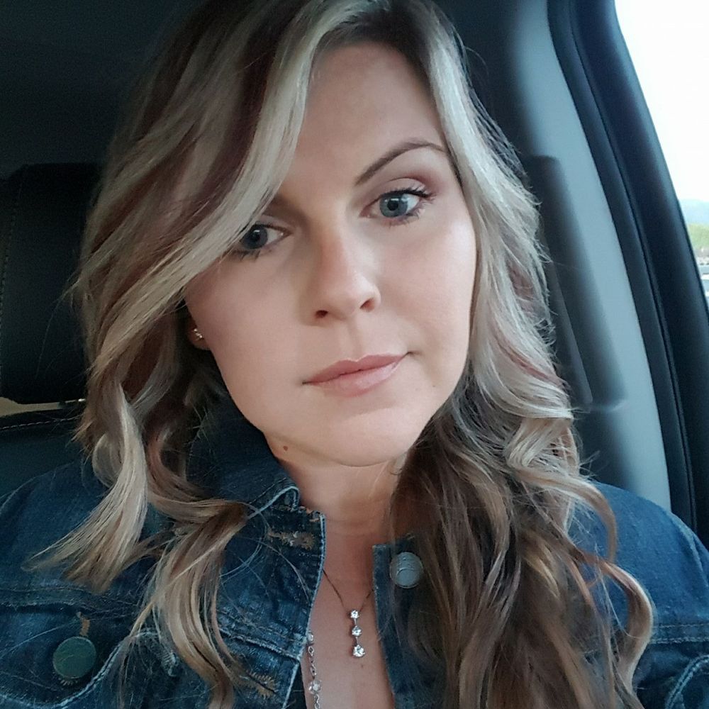 Meet your Posher, Lauren